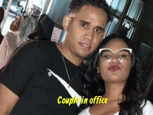 Couple_in_office