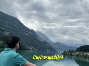 Curiousmediboi