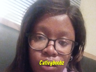 Cutieyboobz