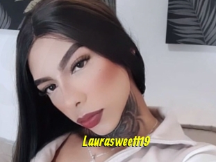 Laurasweett19