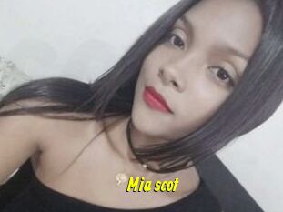 Mia_scot