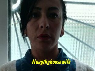 Naugthy_housewife