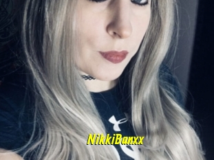 NikkiBanxx