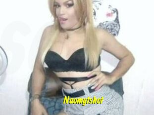 Naomytshot