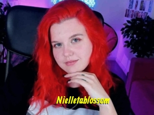 Nielletablossom