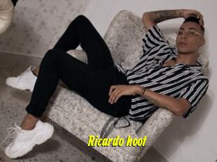 Ricardo_hoot