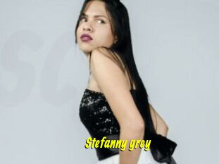Stefanny_grey