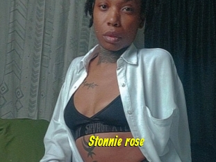 Stonnie_rose