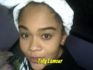 Toty_Lamour