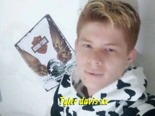 Tyler_davis_xx
